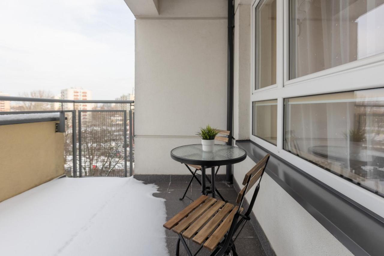Praga Family Apartment With Parking By Noclegi Renters Варшава Экстерьер фото
